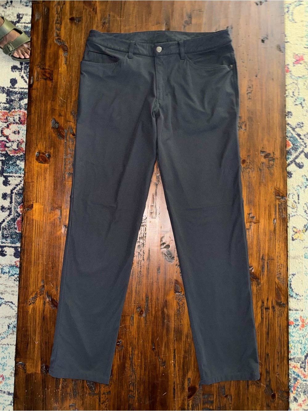 Men’s Lululemon ABC pants